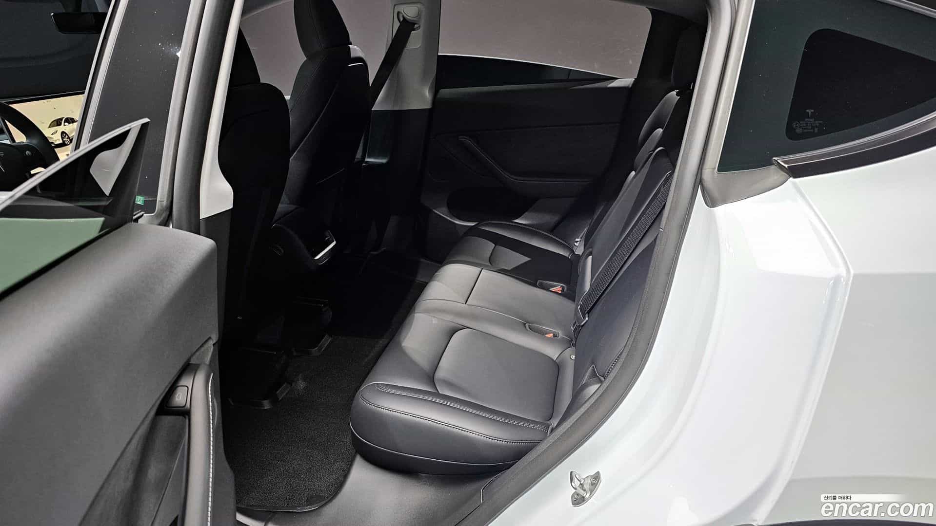 Model Y Tesla 2024.2-OPTION-016