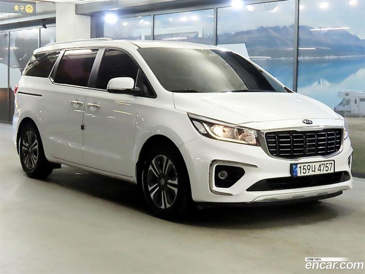 Main__Slider__Photo:Canival Kia 2018.10-0