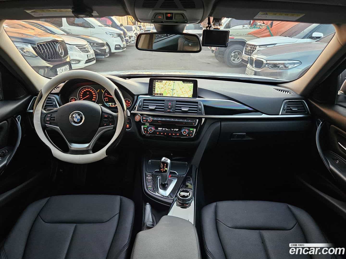 3-Series BMW 2018.1-INNER-008