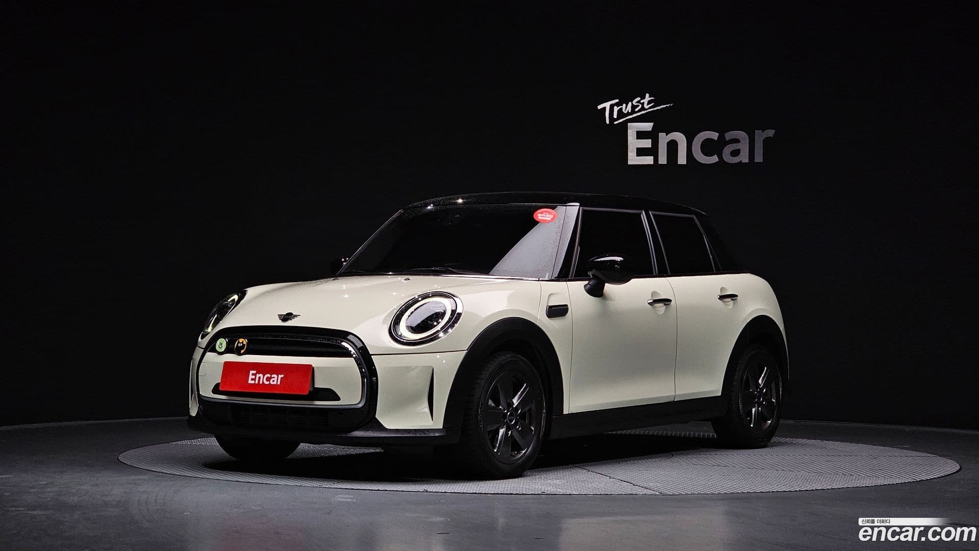 Main__Slider__Photo:Cooper Mini 2022.11-0