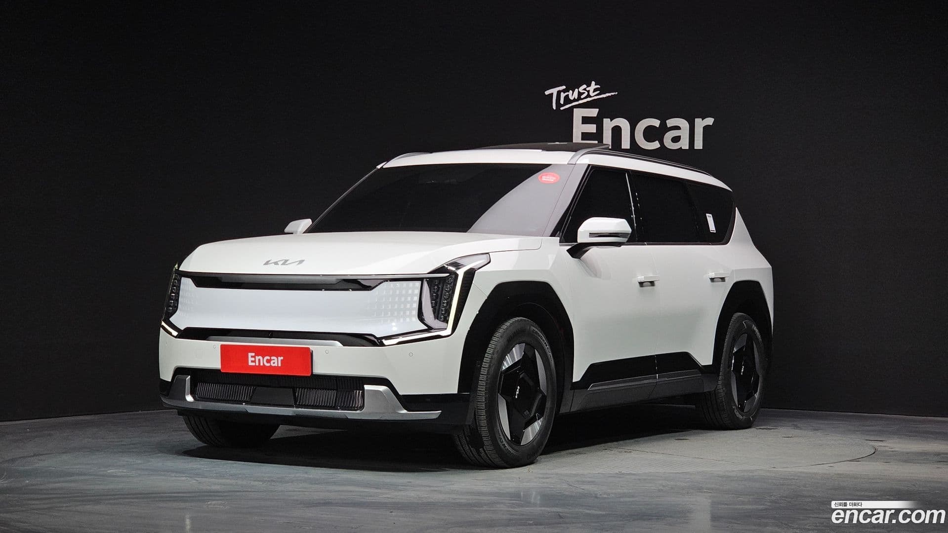 Main__Slider__Photo:EV9 Kia 2023.5-0