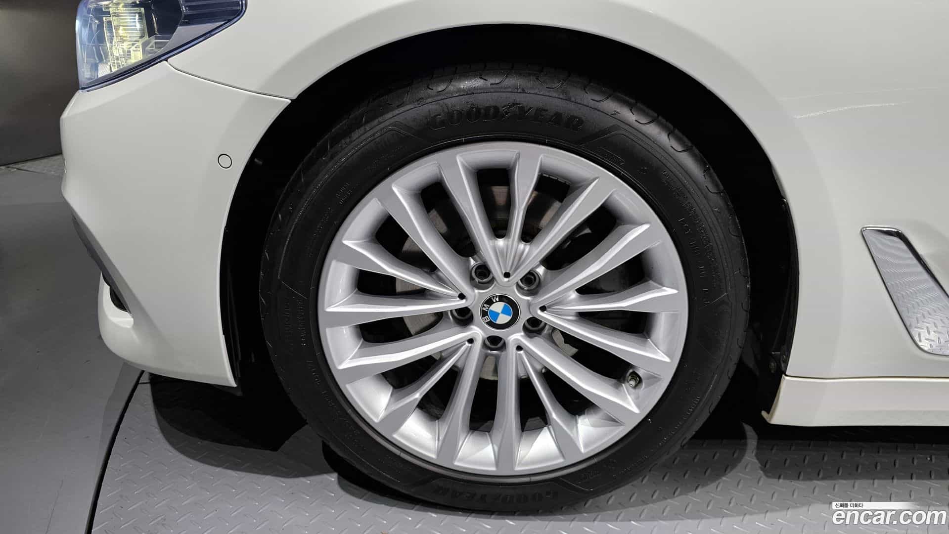 5-Series BMW 2020.3-OUTER-005