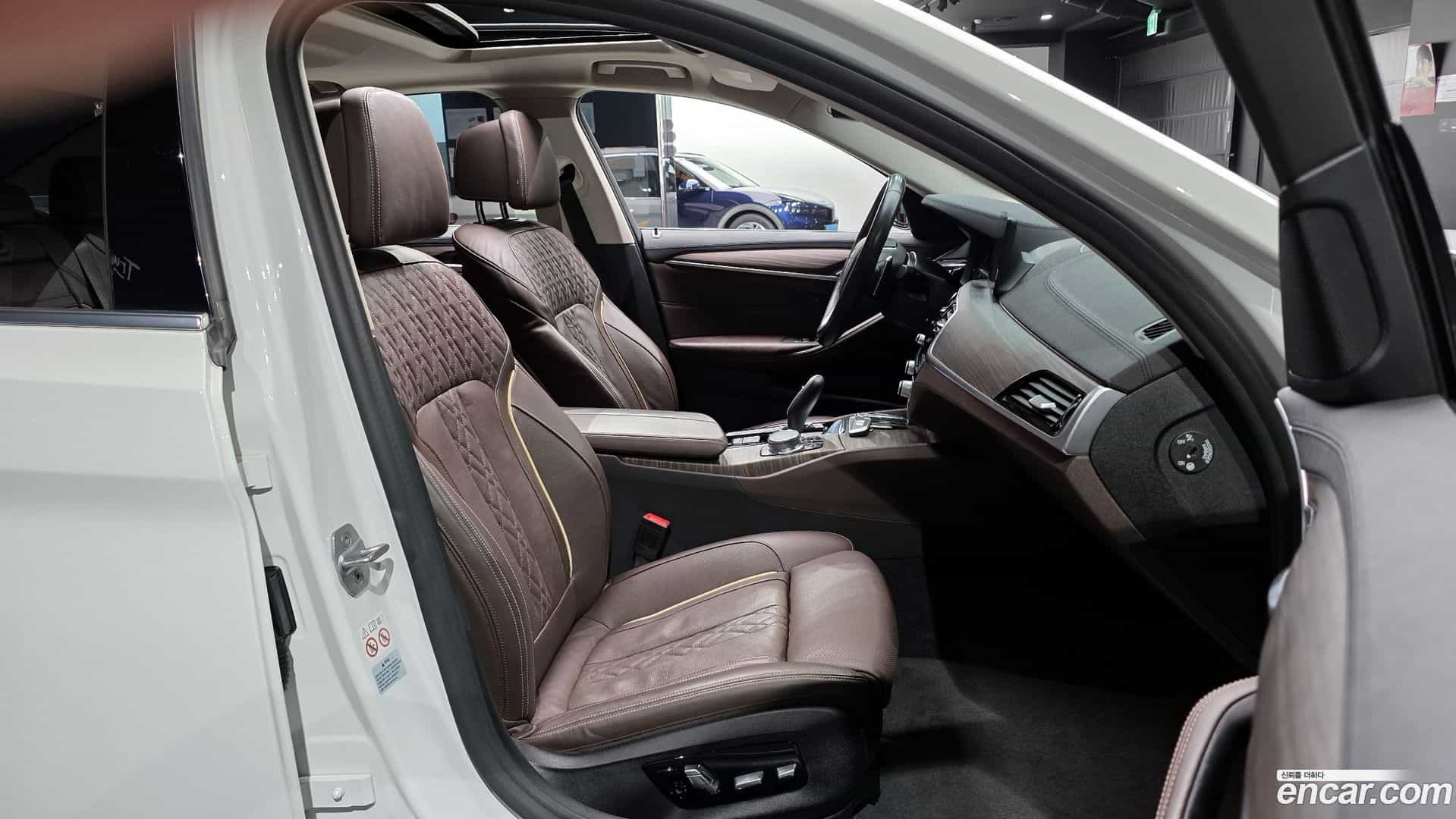 5-Series BMW 2020.3-INNER-010