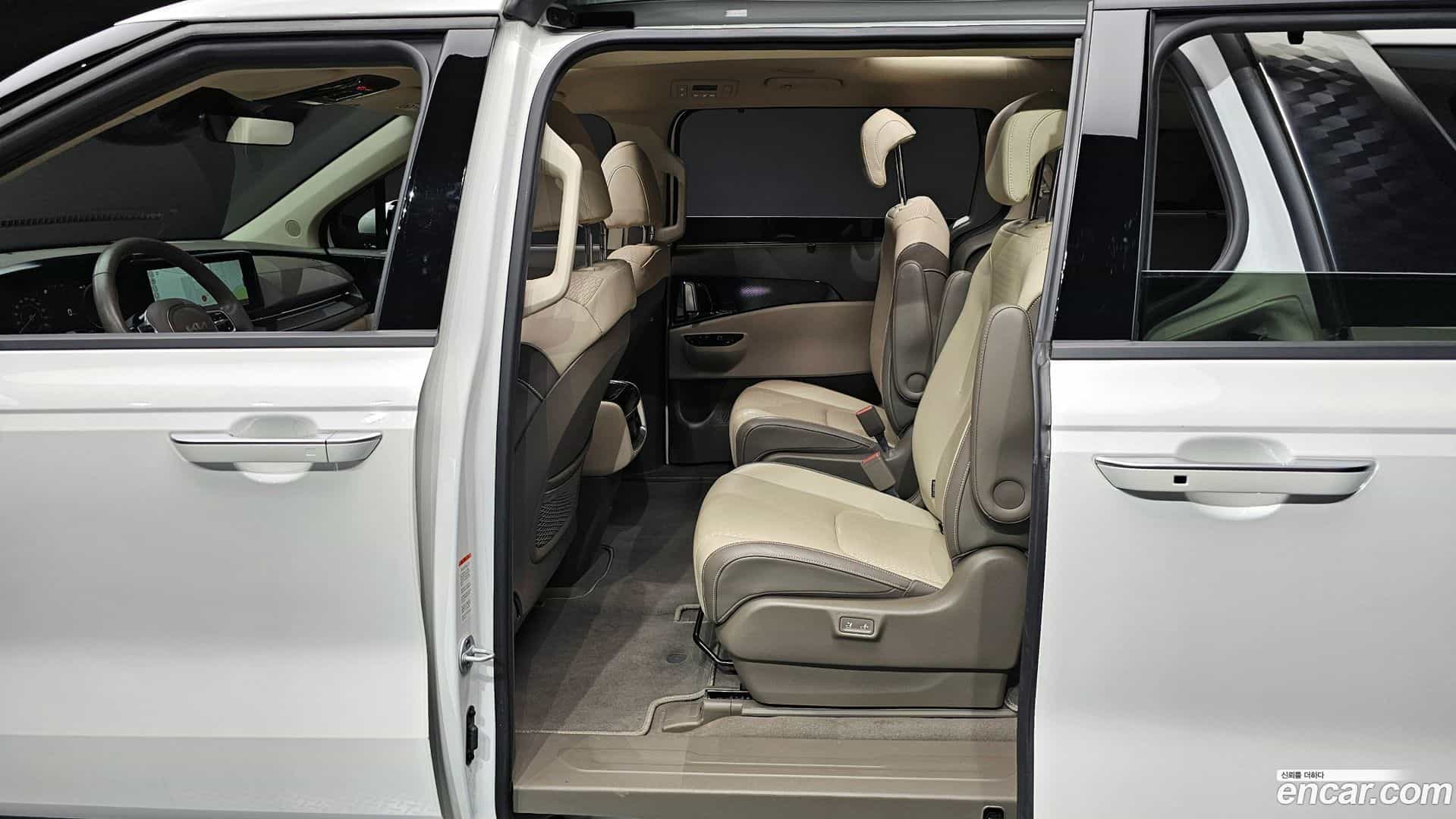 Canival Kia 2021.8-OPTION-016