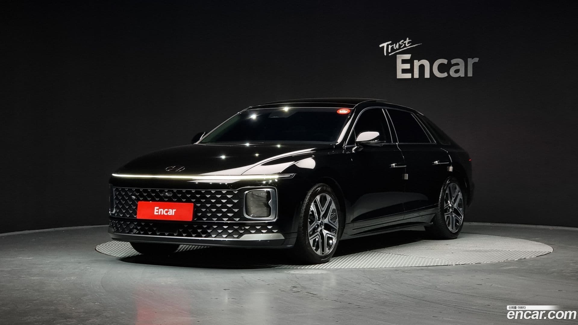 Main__Slider__Photo:Grandeur Hyundai 2022.11-0