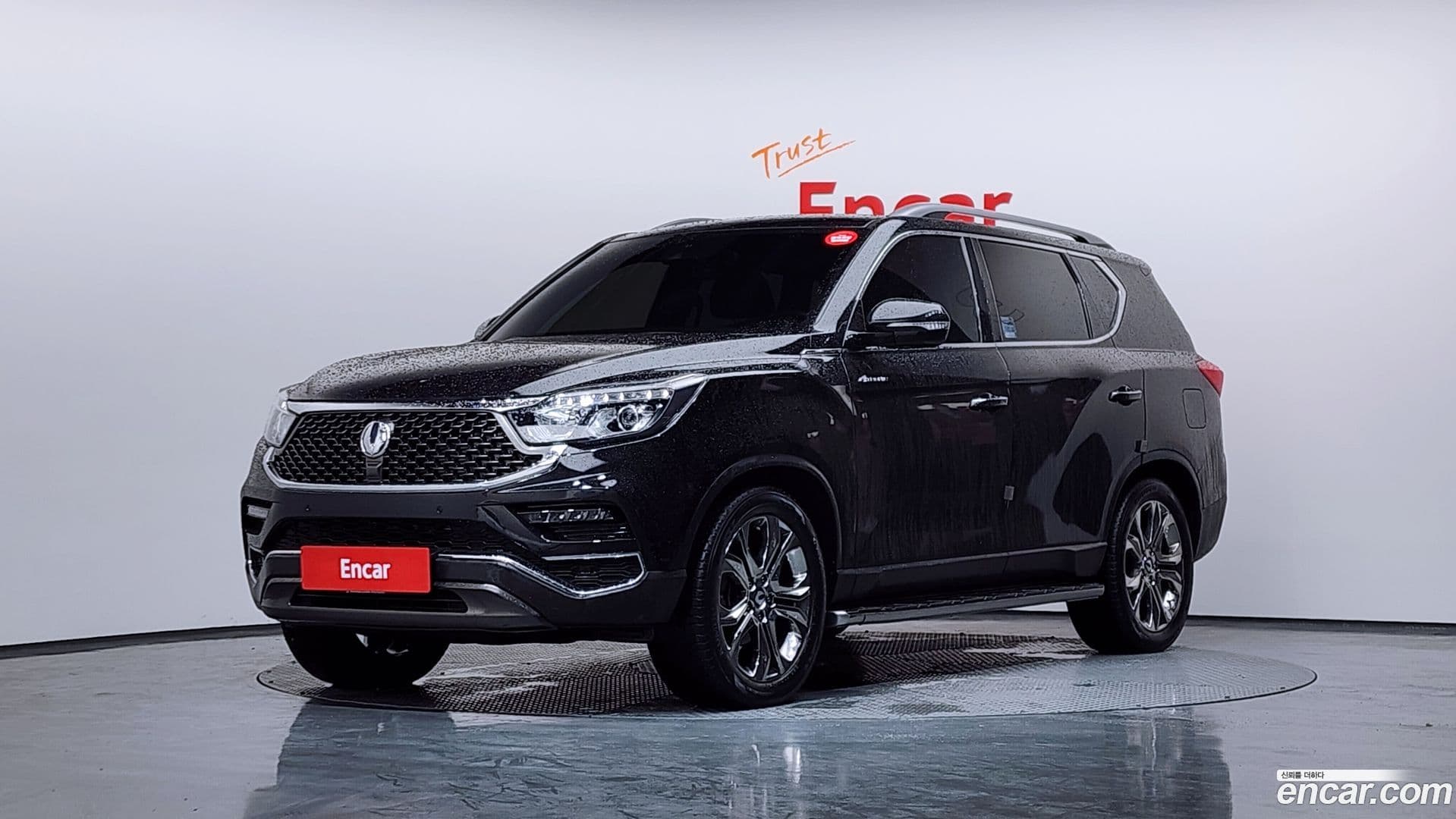 Main__Slider__Photo:Rexton KG Mobility 2019.10-0