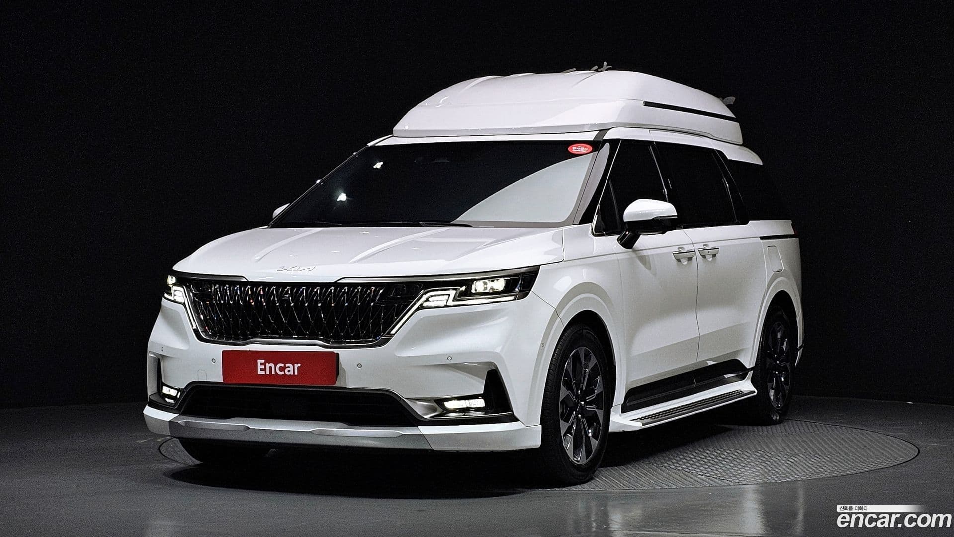 Main__Slider__Photo:Canival Kia 2023.11-0