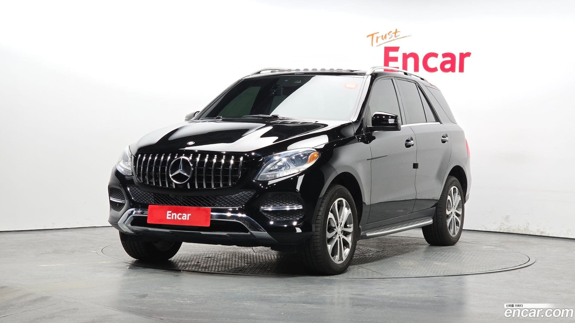 Main__Slider__Photo:GLE-Class Mercedes-Benz 2016.11-0
