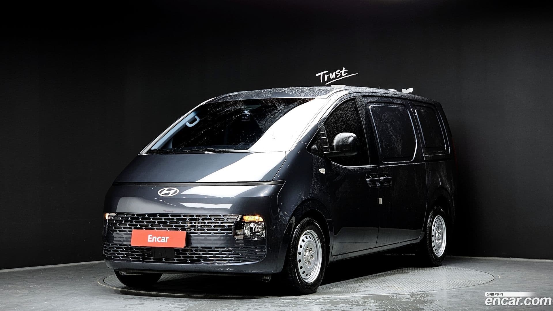 Main__Slider__Photo:Staria Hyundai 2024.10-0