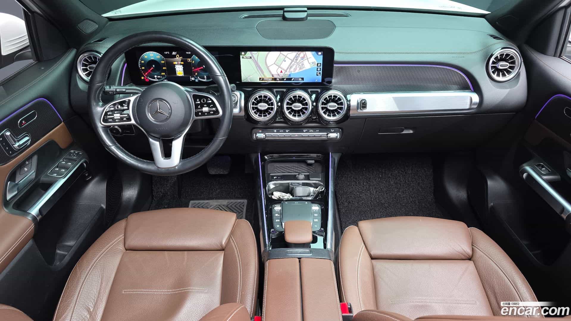 GLB-Class Mercedes-Benz 2021.1-INNER-007