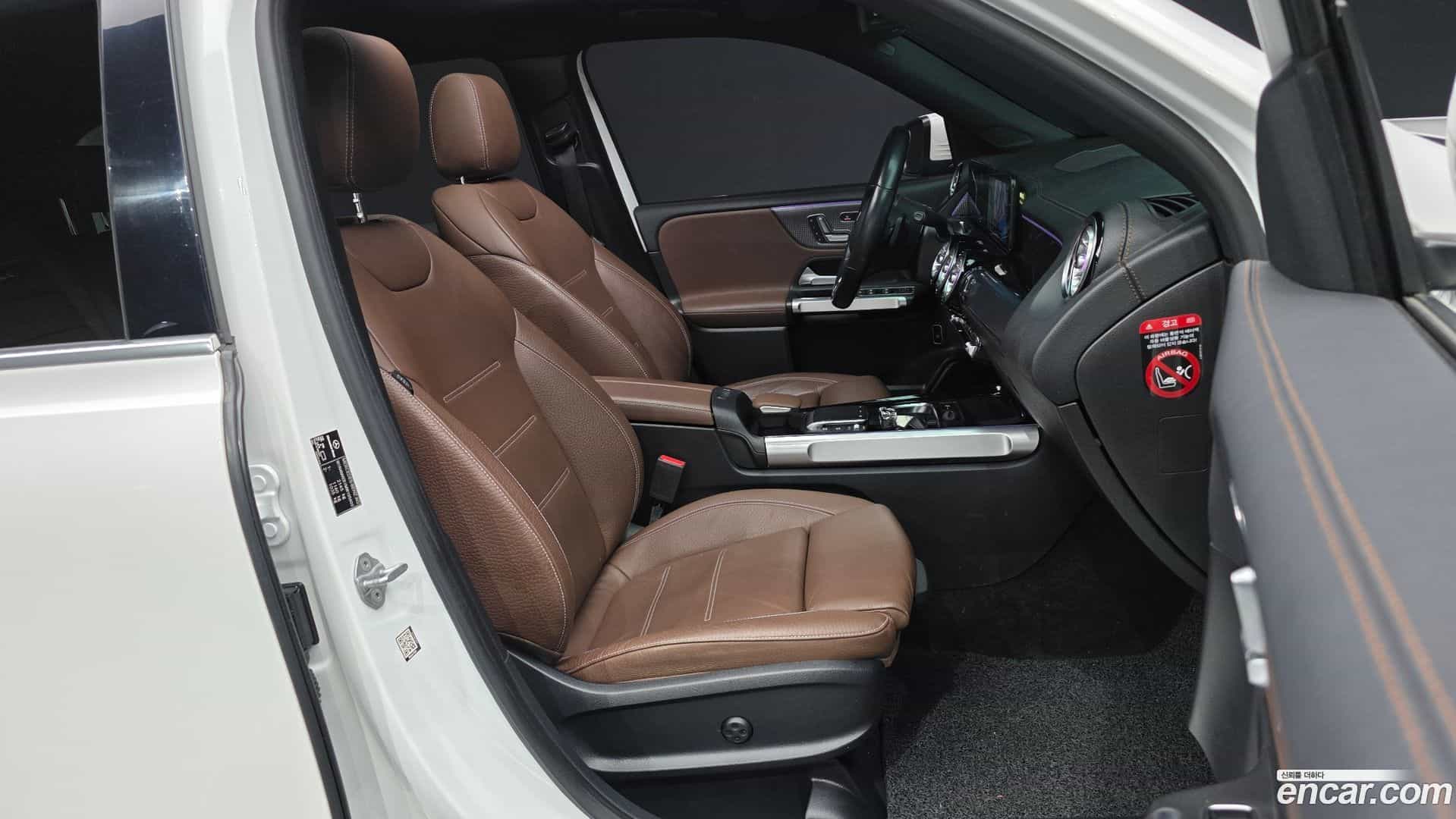GLB-Class Mercedes-Benz 2021.1-OPTION-015