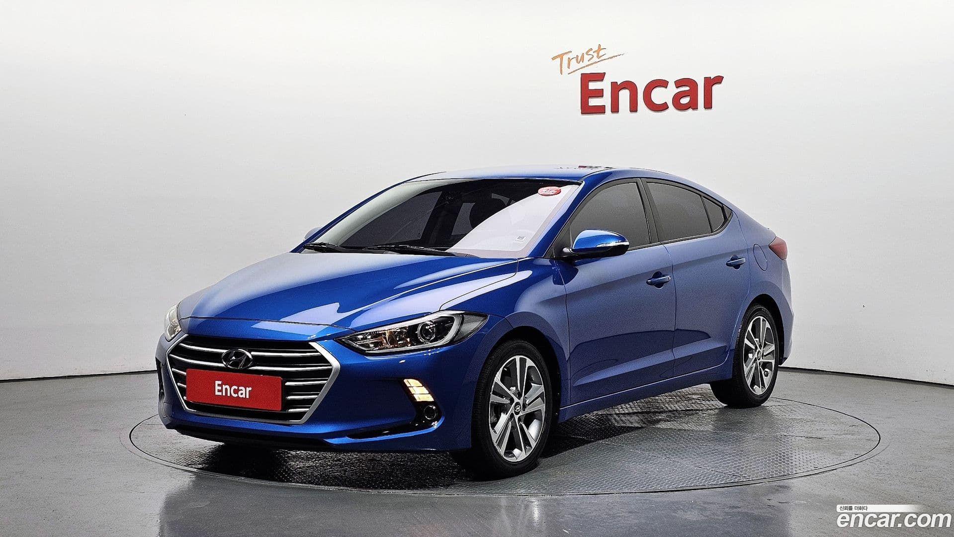 Main__Slider__Photo:AVANTE Hyundai 2017.9-0