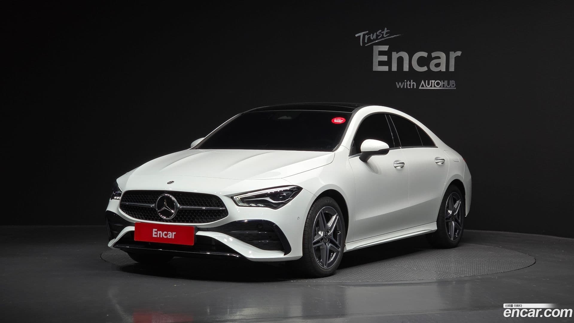 Main__Slider__Photo:CLA-Class Mercedes-Benz 2025.4-0