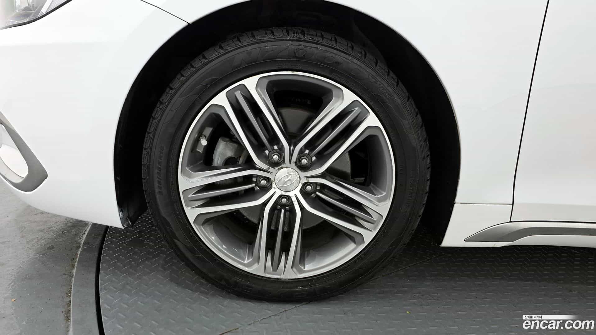 Grandeur Hyundai 2018.5-OUTER-005