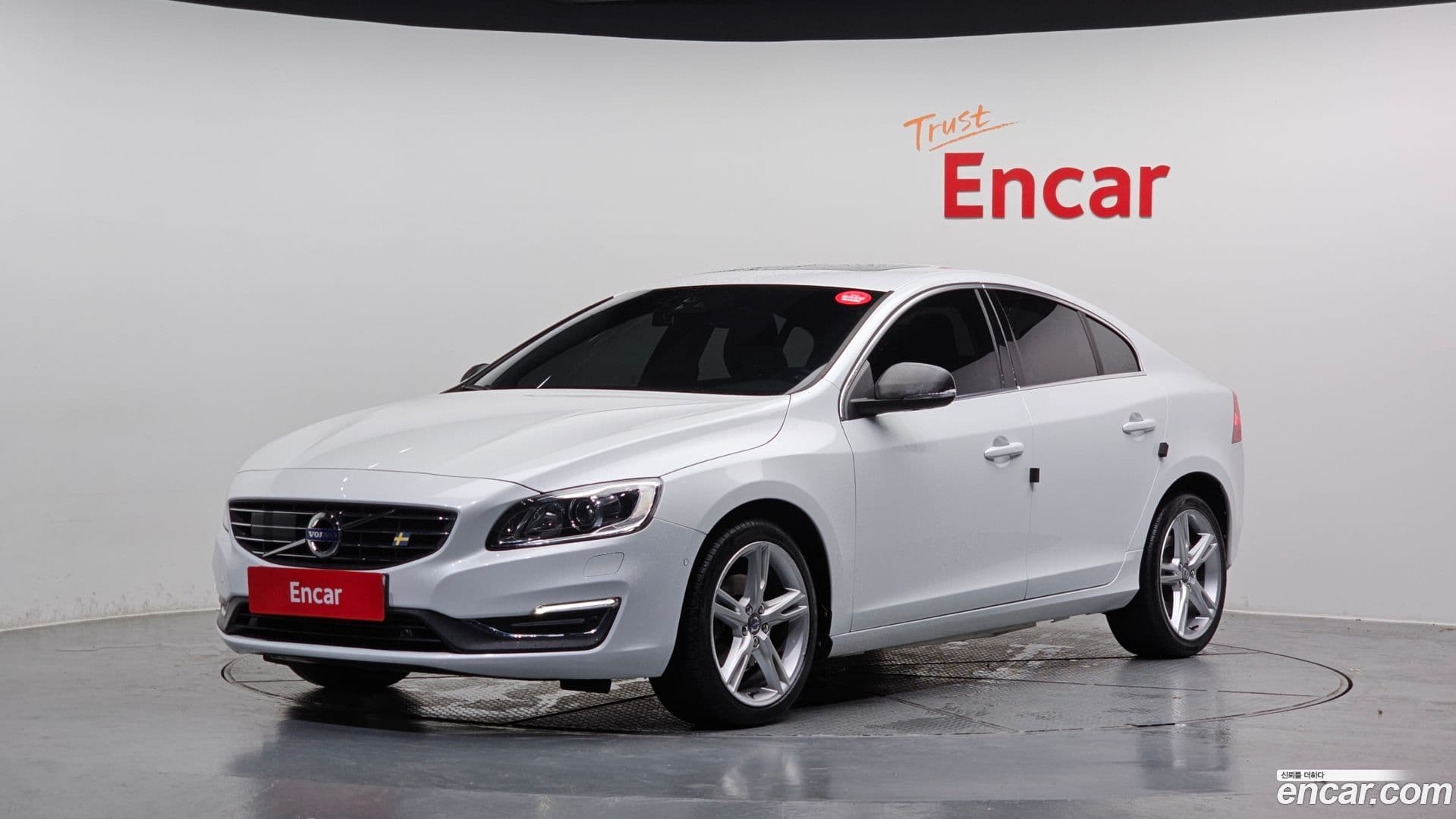 Main__Slider__Photo:S60 Volvo 2018.5-0