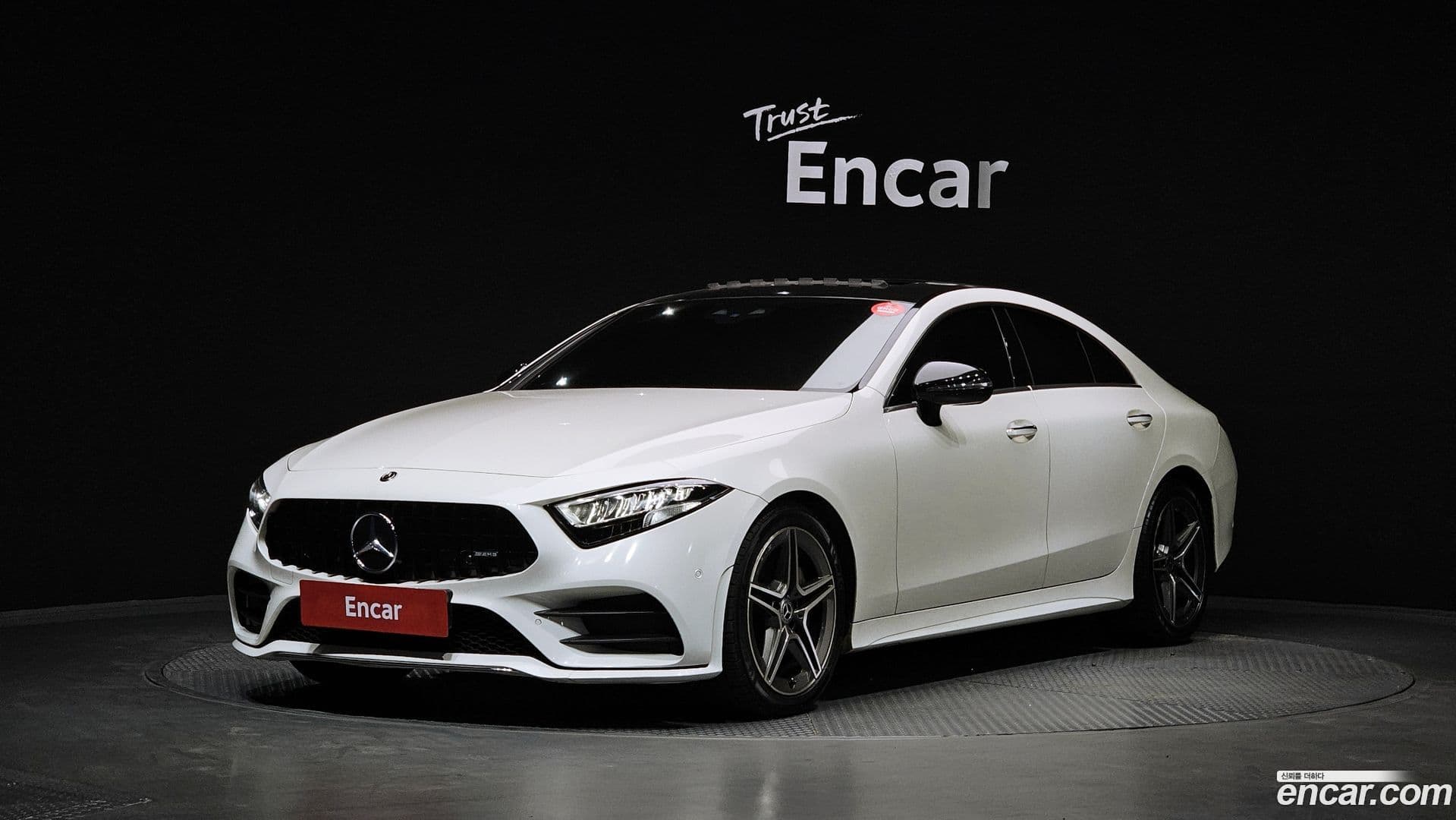 Main__Slider__Photo:CLS-Class Mercedes-Benz 2019.11-0