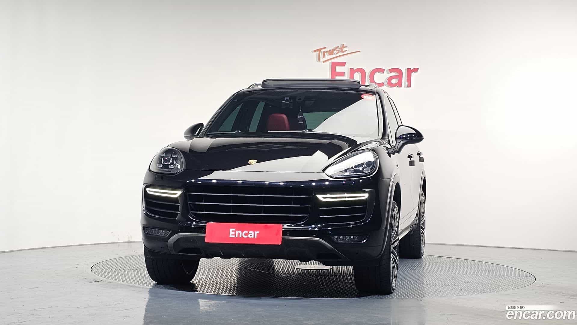 Cayenne Porsche 2014.11-OUTER-003