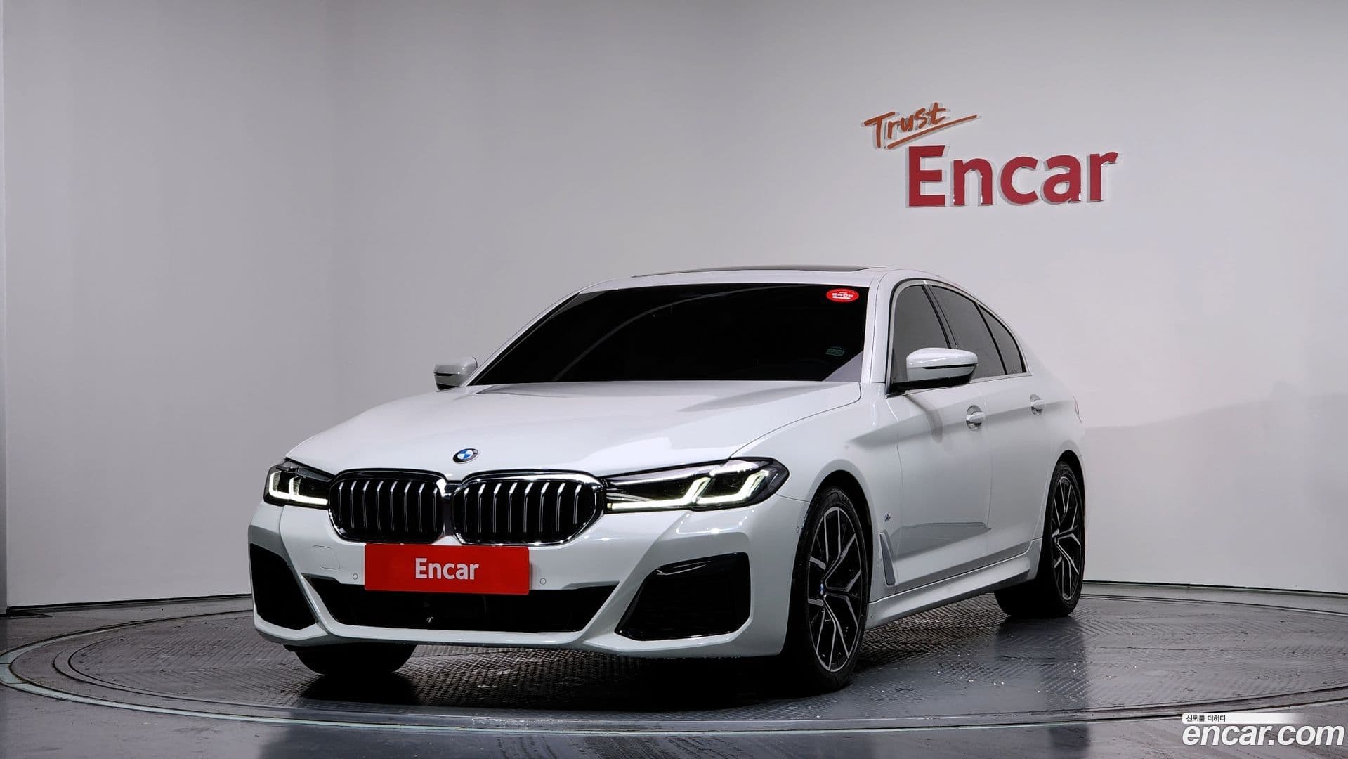 Main__Slider__Photo:5-Series BMW 2022.2-0
