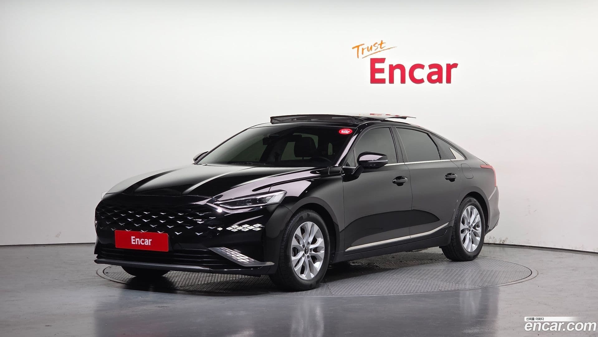 Main__Slider__Photo:K8 Kia 2021.11-0