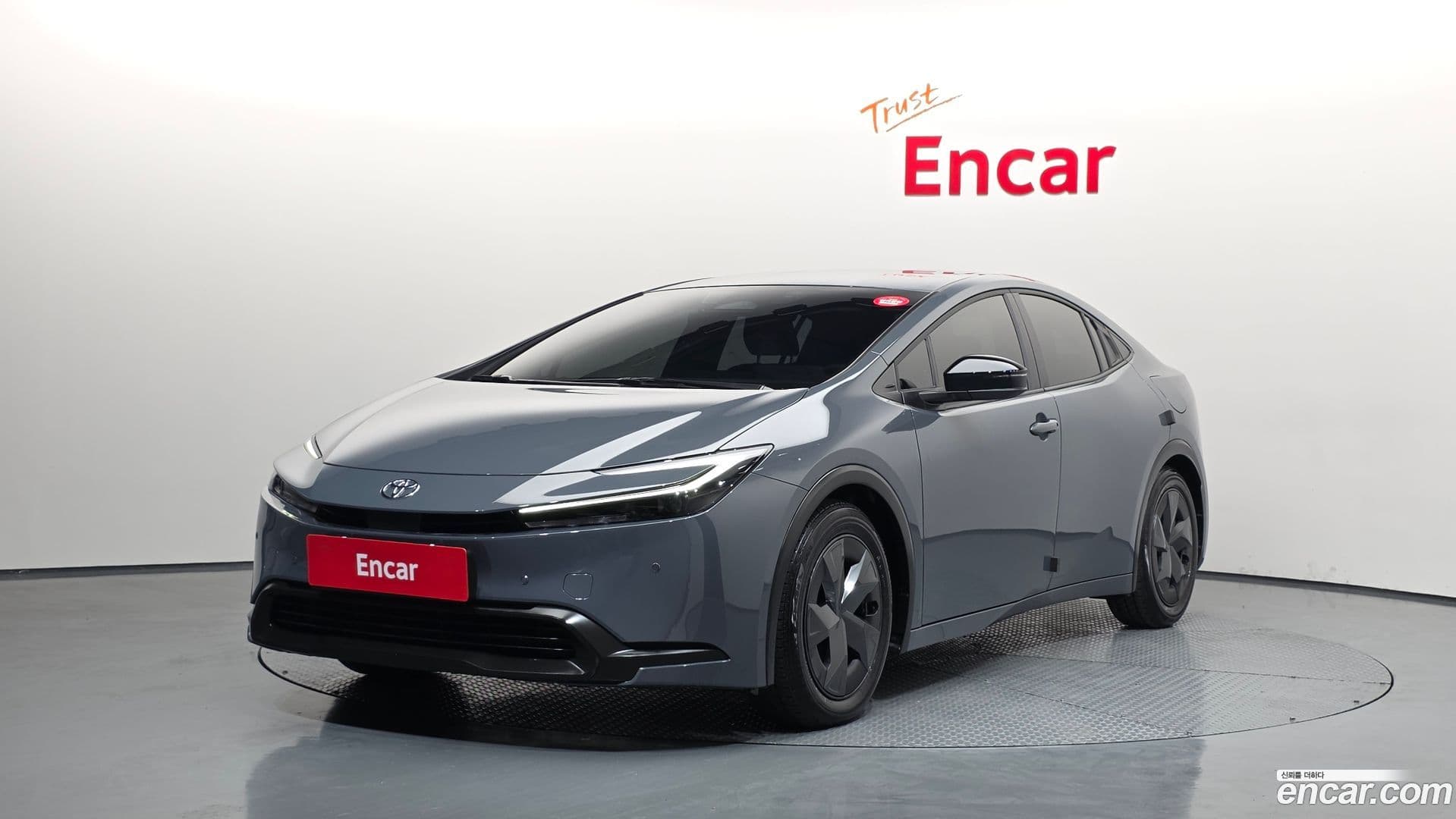 Main__Slider__Photo:Prius Toyota 2024.1-0