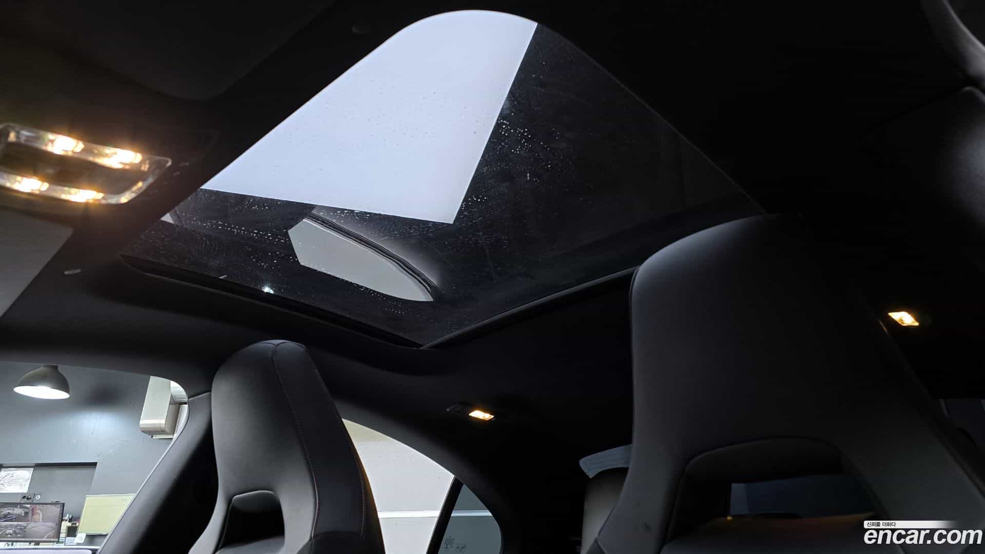 CLA-Class Mercedes-Benz 2020.4-OPTION-023