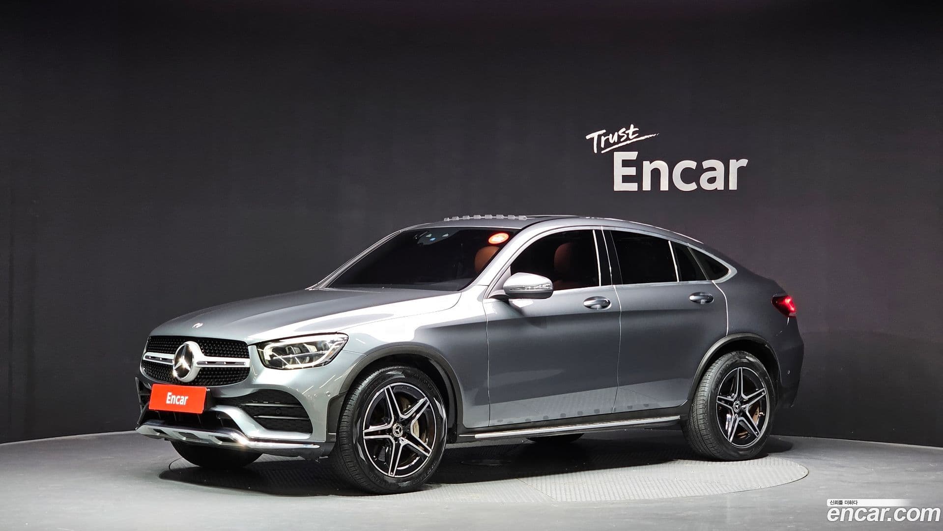 Main__Slider__Photo:GLC-Class Mercedes-Benz 2020.2-0