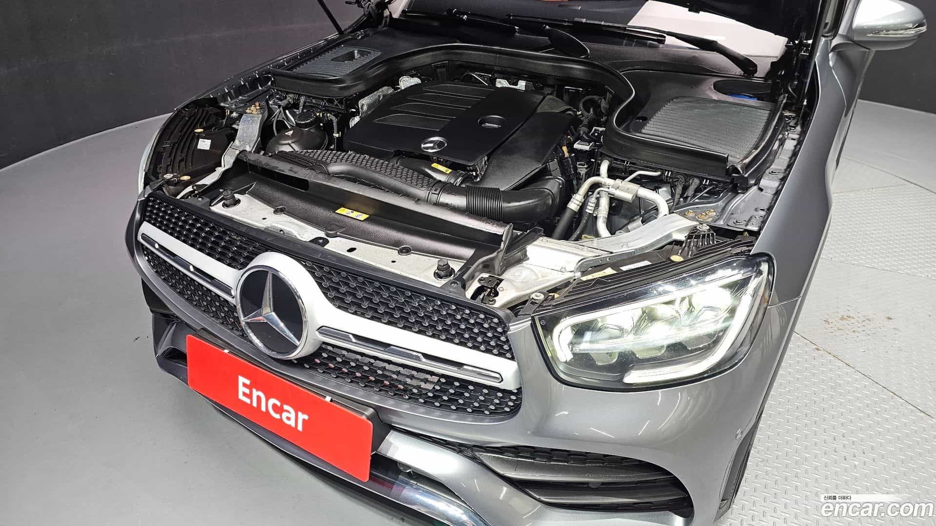 GLC-Class Mercedes-Benz 2020.2-INNER-006