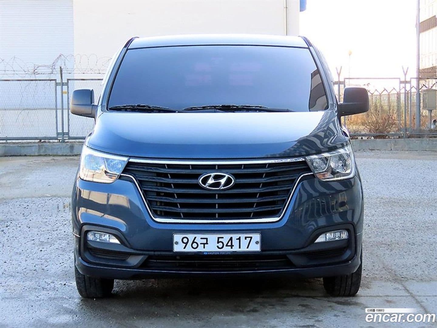Main__Slider__Photo:Starex Hyundai 2018.6-0