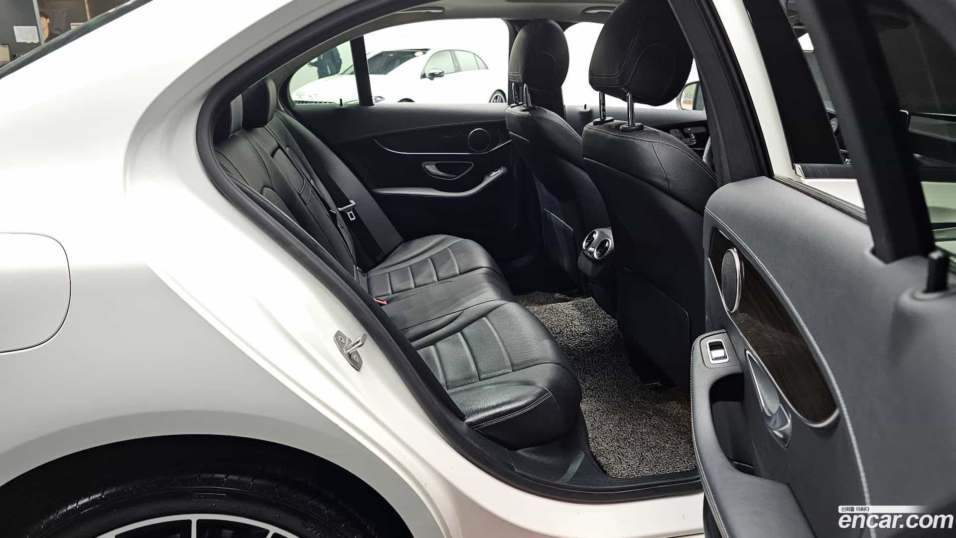 C-Class Mercedes-Benz 2018.3-OPTION-016