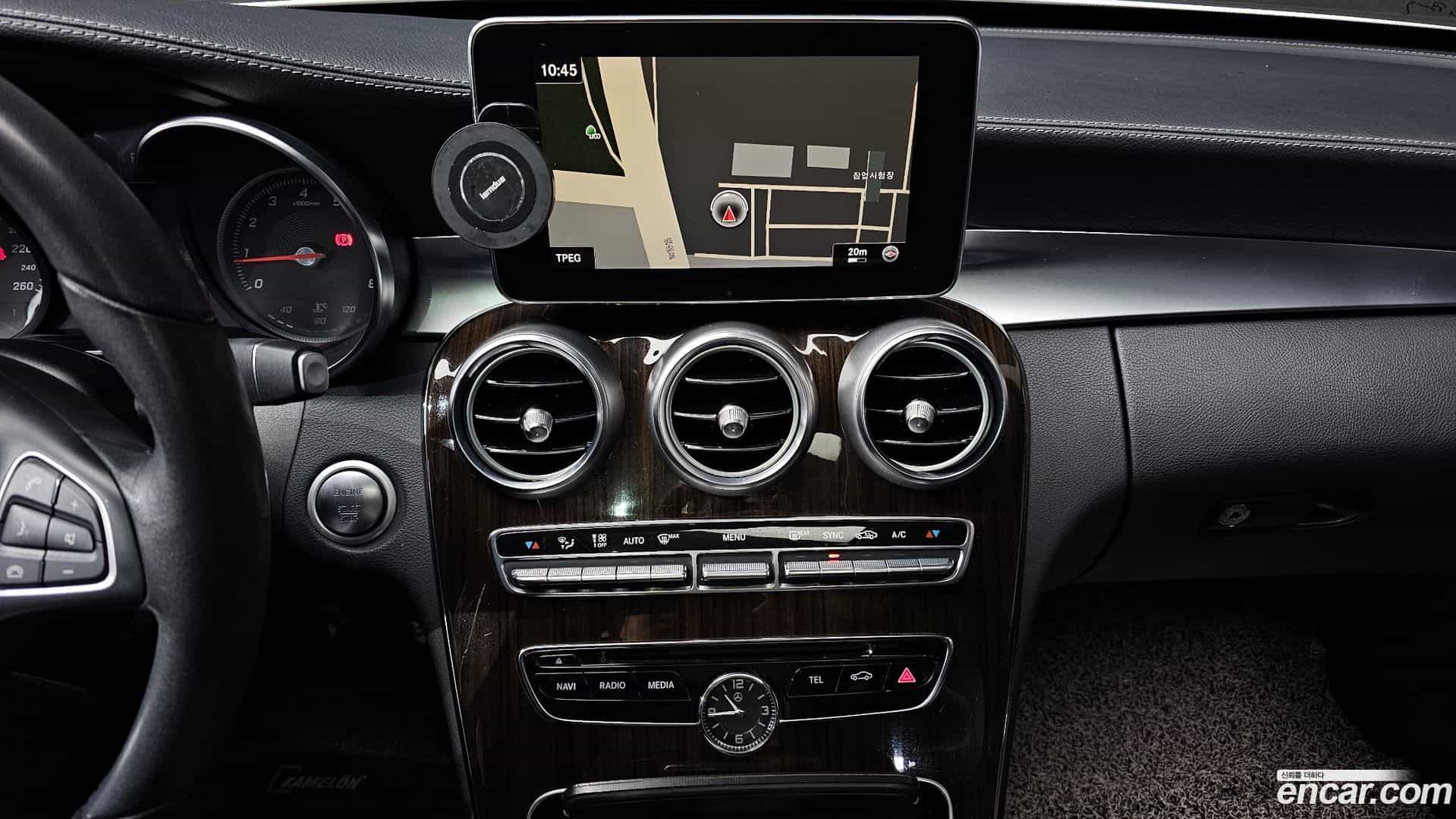 C-Class Mercedes-Benz 2018.3-OPTION-018