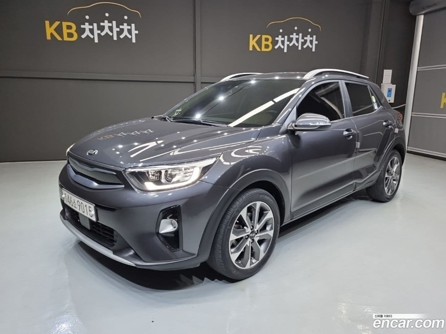 Main__Slider__Photo:Stonic Kia 2020.11-0