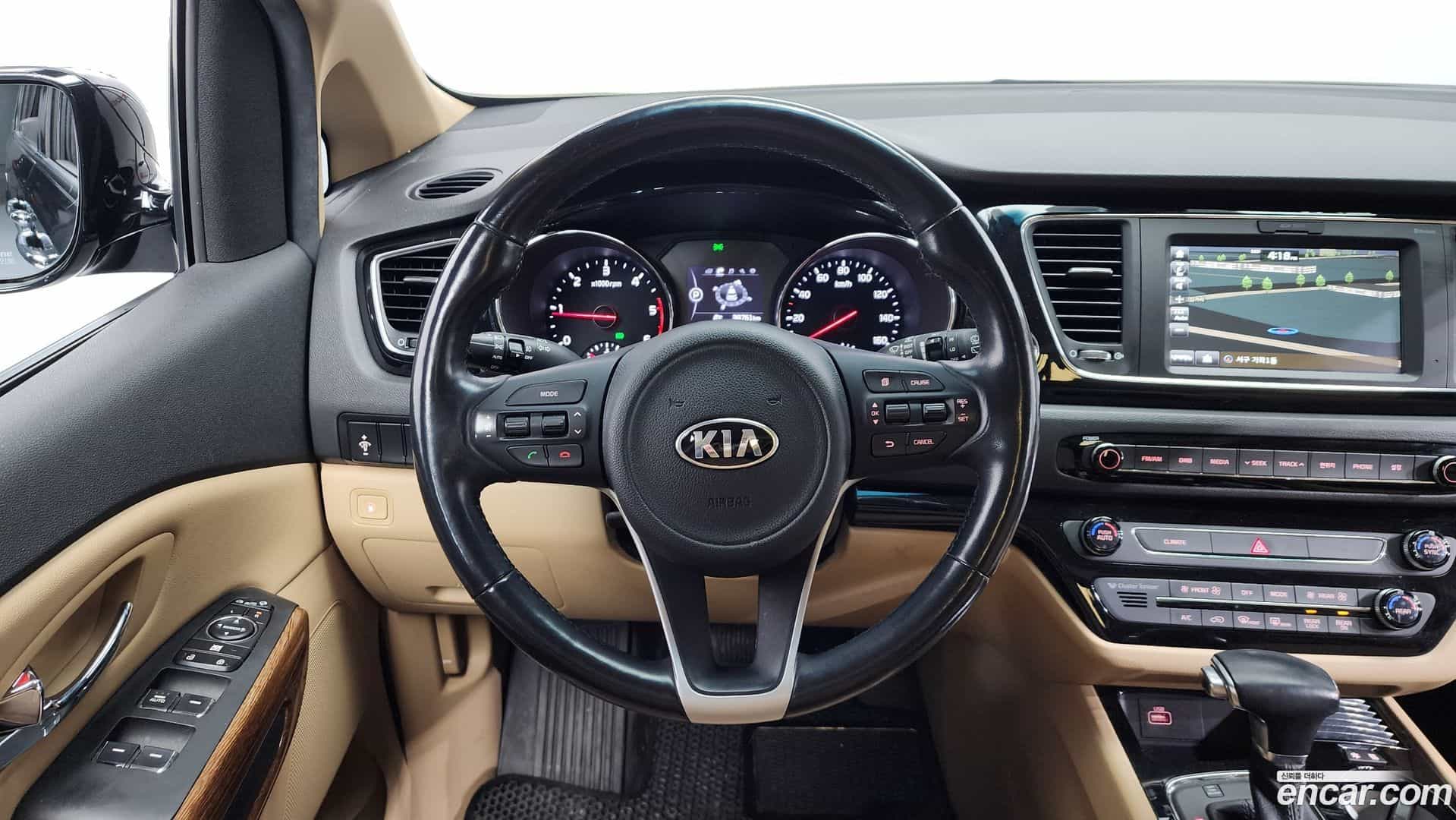 Canival Kia 2016.9-OPTION-017