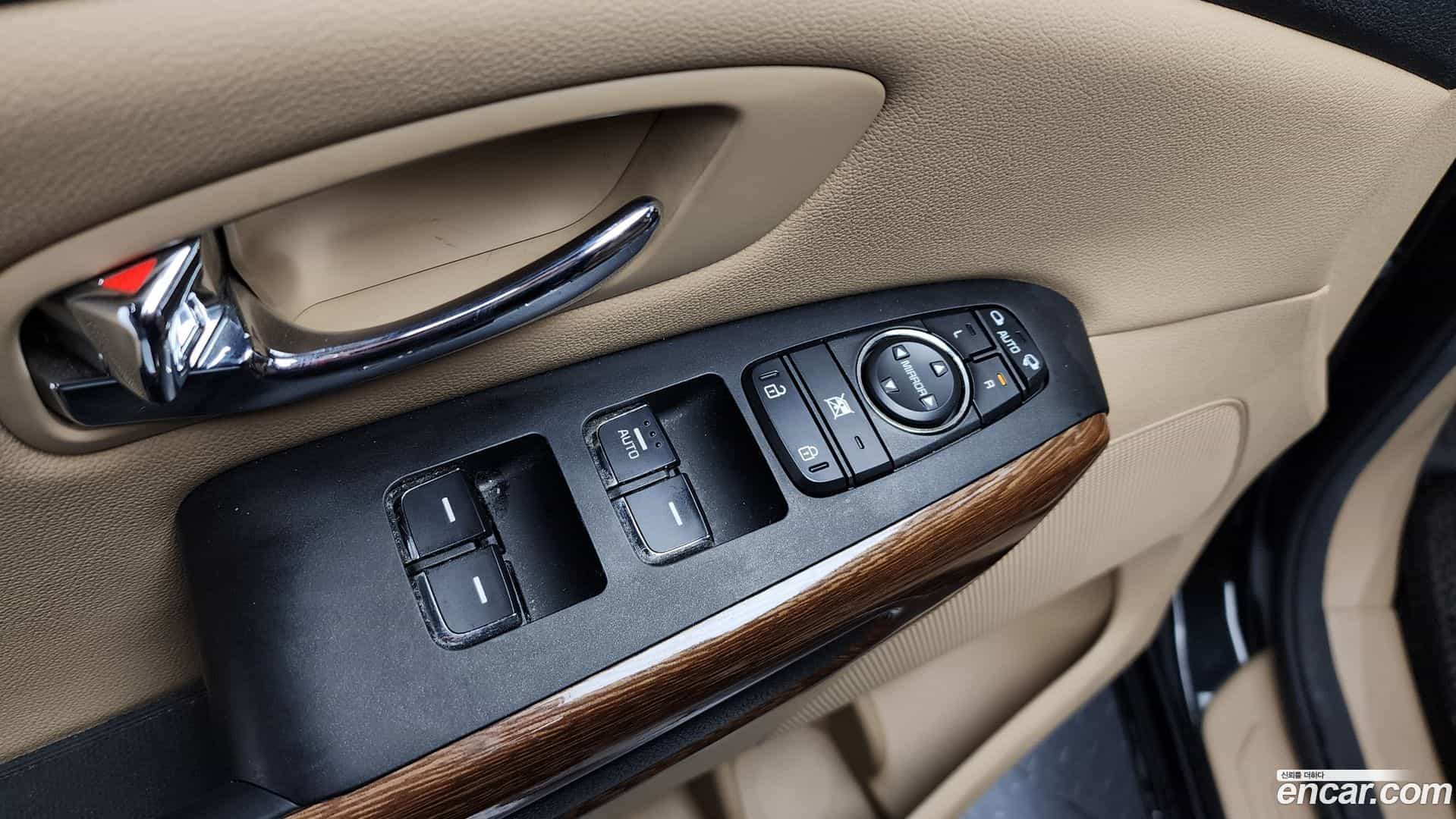Canival Kia 2016.9-OPTION-021