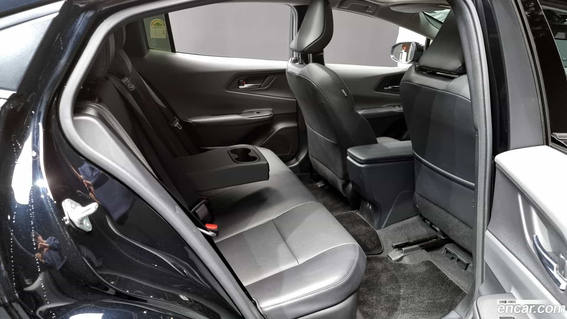 Prius Toyota 2023.10-OPTION-016