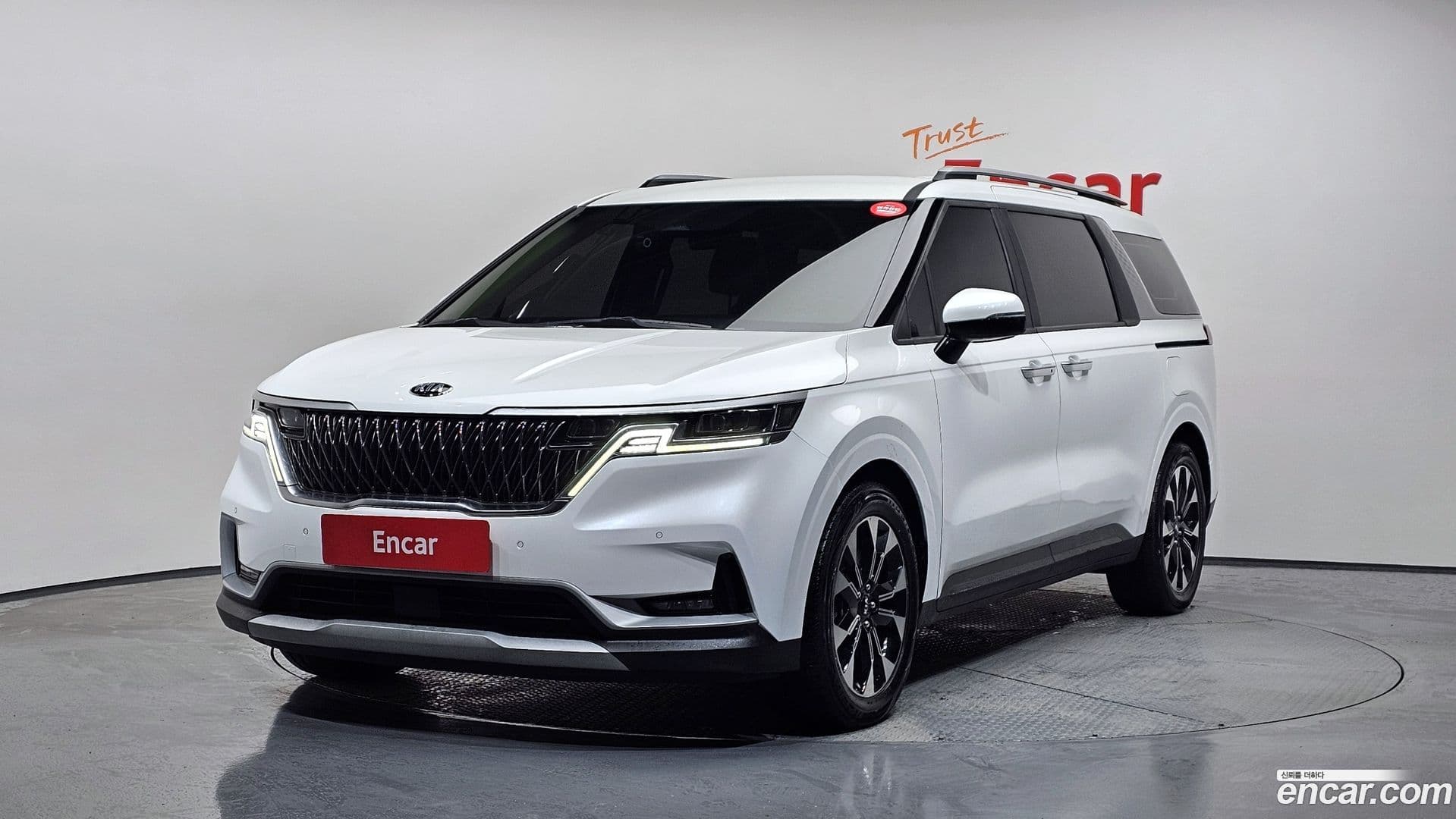 Main__Slider__Photo:Canival Kia 2021.3-0