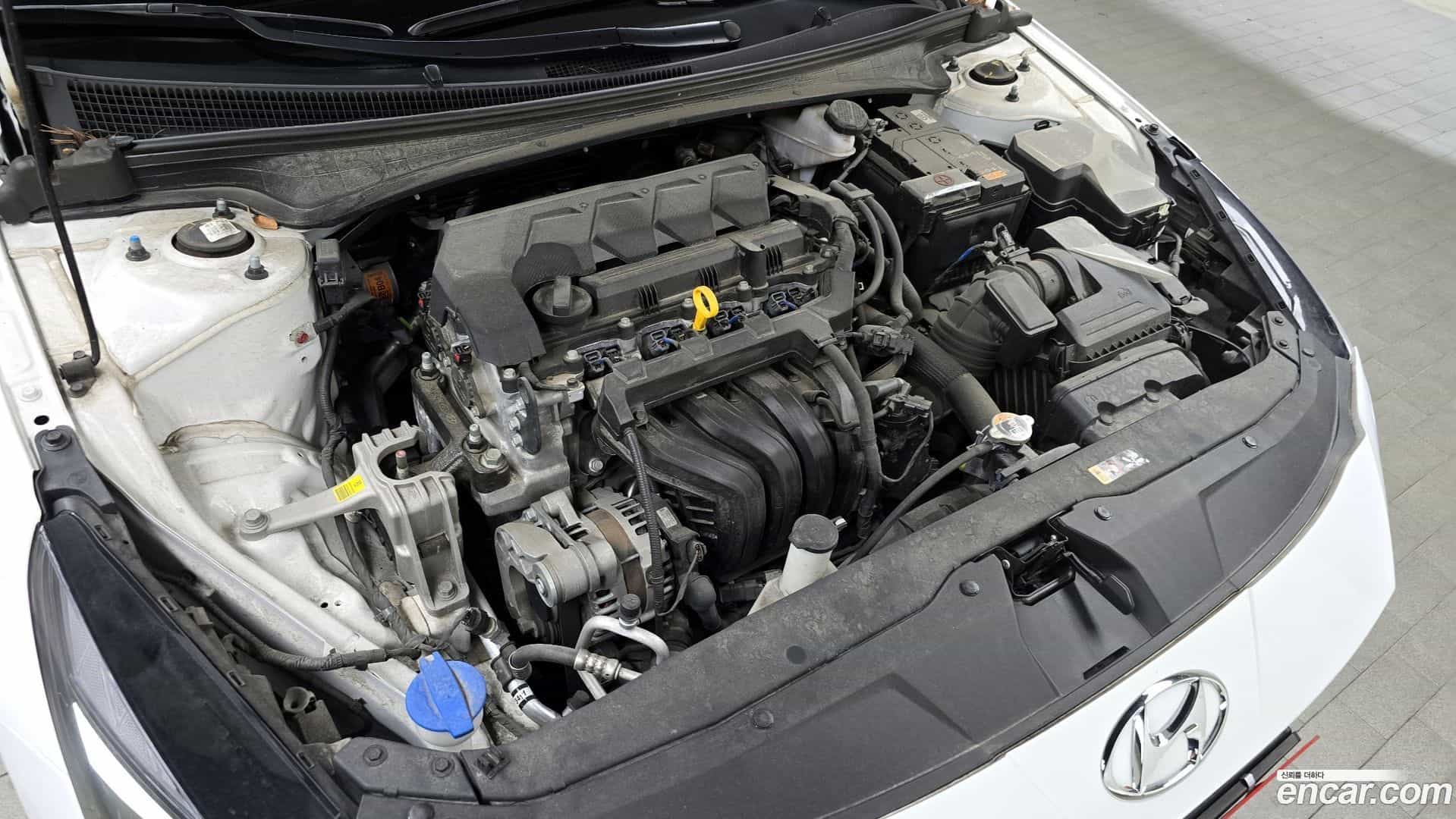 AVANTE Hyundai 2021.4-INNER-006