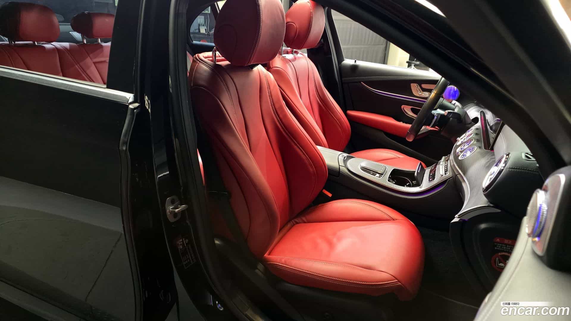E-Class Mercedes-Benz 2020.11-OPTION-016