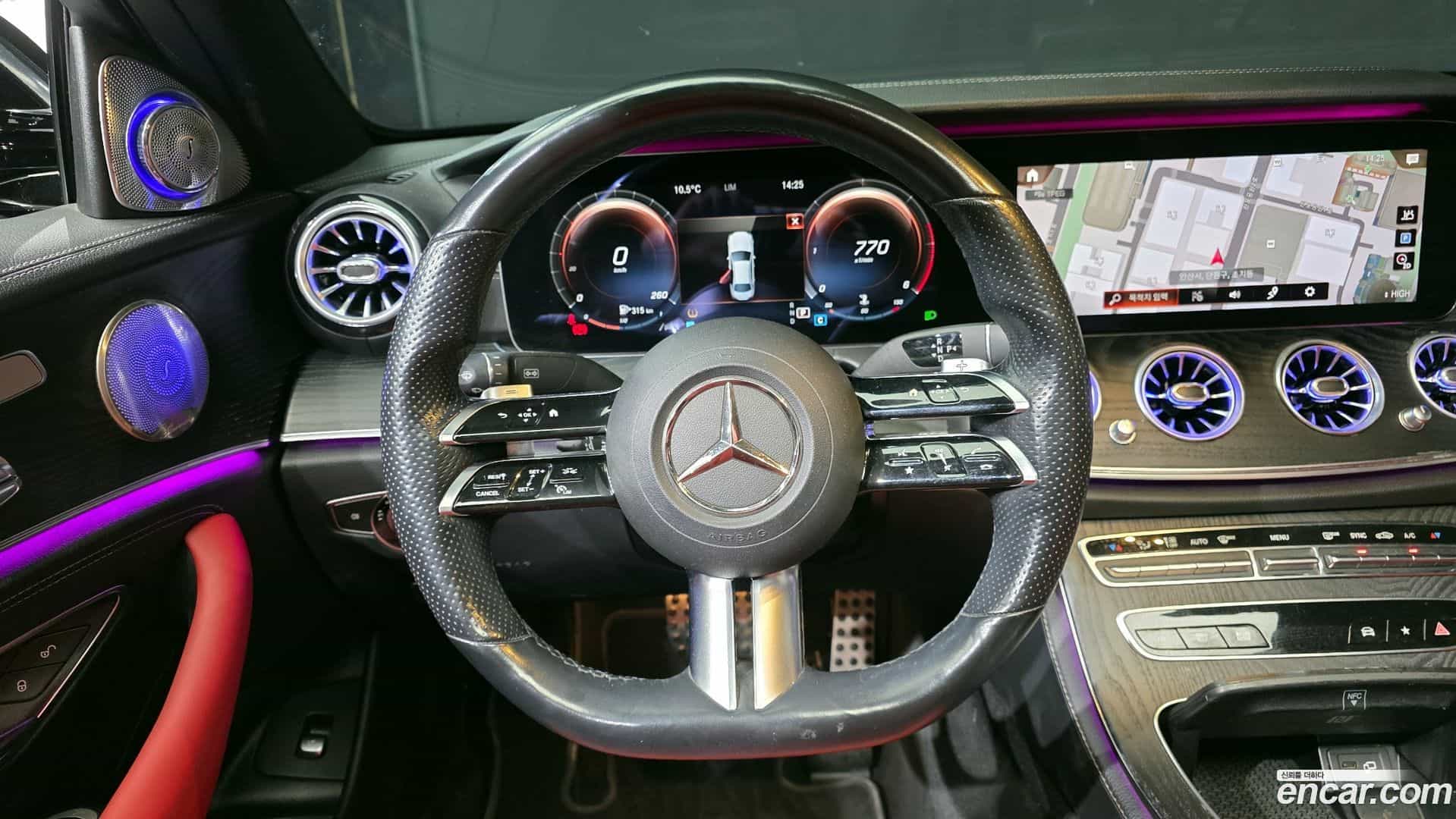 E-Class Mercedes-Benz 2020.11-OPTION-017