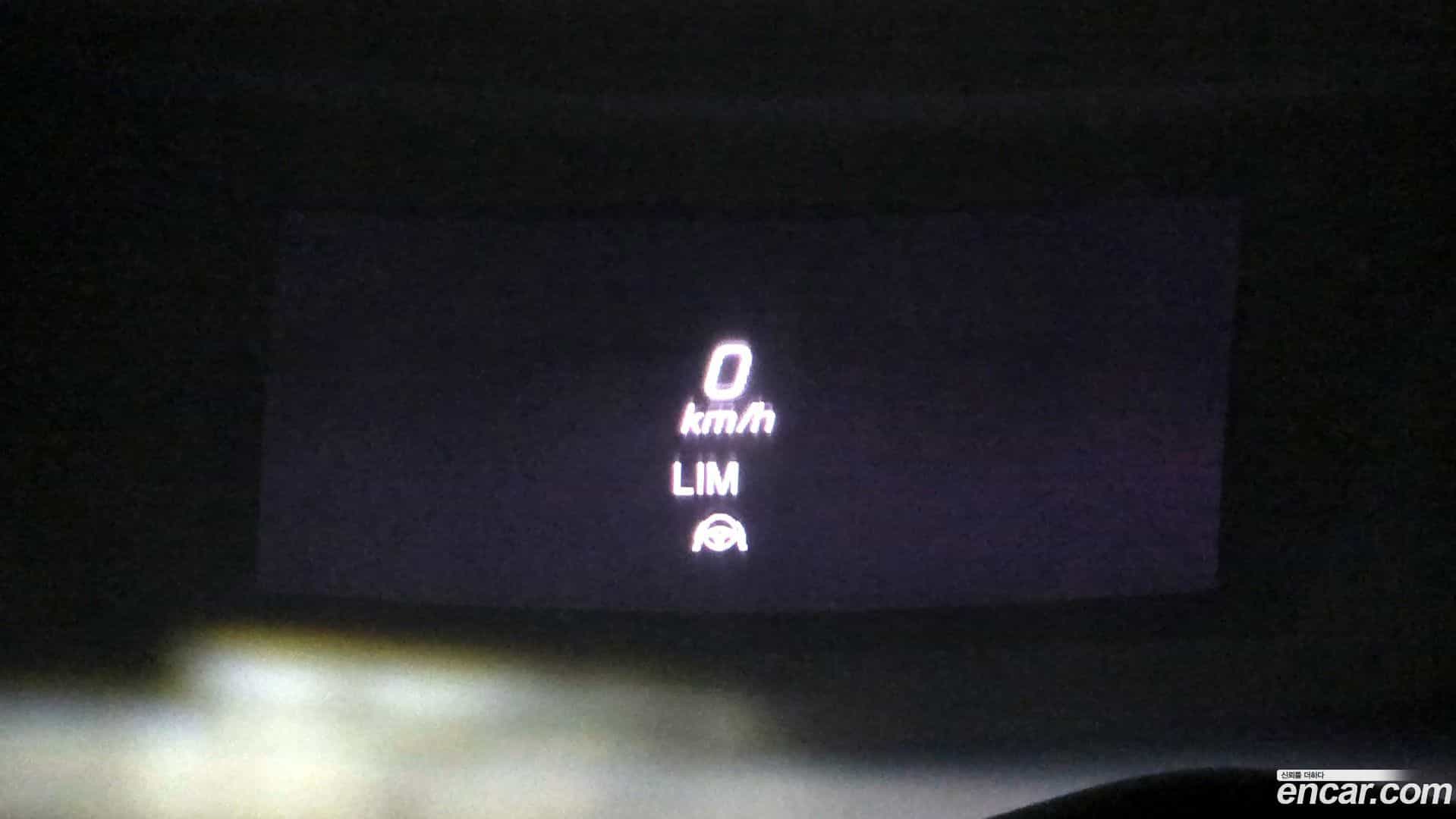 E-Class Mercedes-Benz 2020.11-OPTION-020