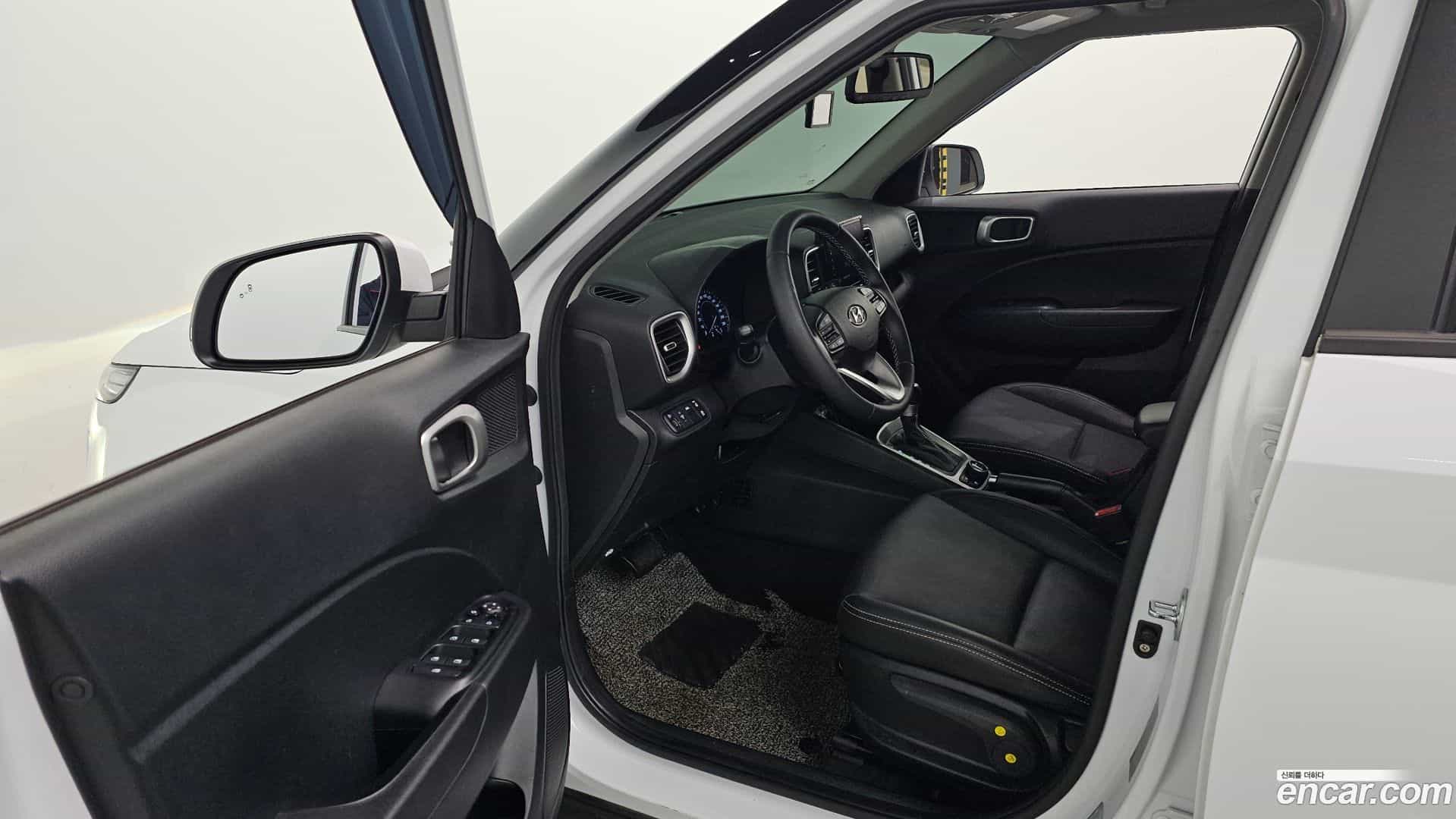 Venue Hyundai 2022.5-INNER-010