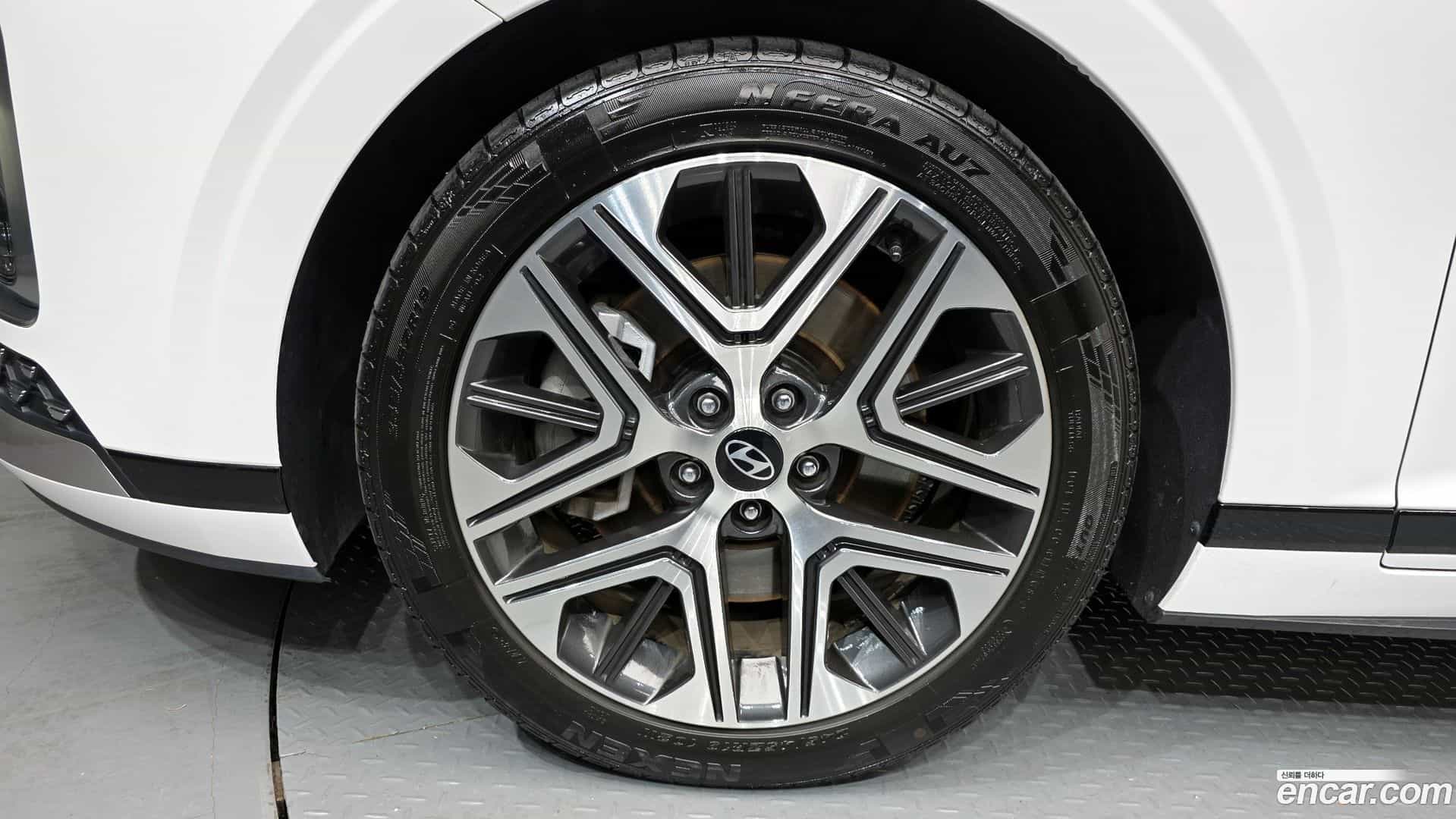 Grandeur Hyundai 2023.0-OUTER-005