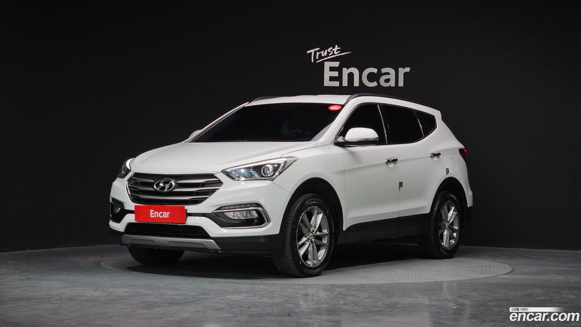 Main__Slider__Photo:Santafe Hyundai 2015.6-0