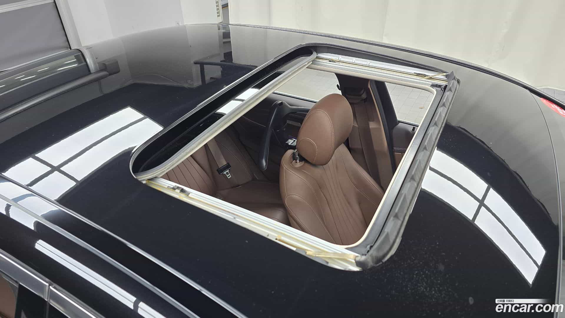 E-Class Mercedes-Benz 2020.6-OPTION-023