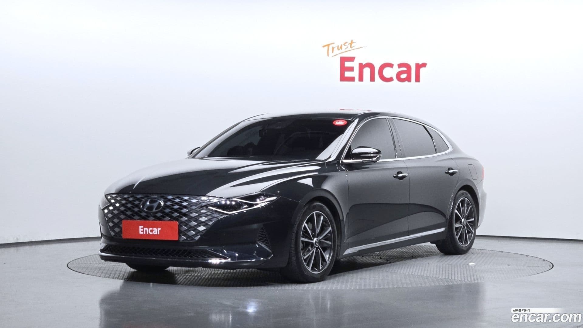 Main__Slider__Photo:Grandeur Hyundai 2021.0-0