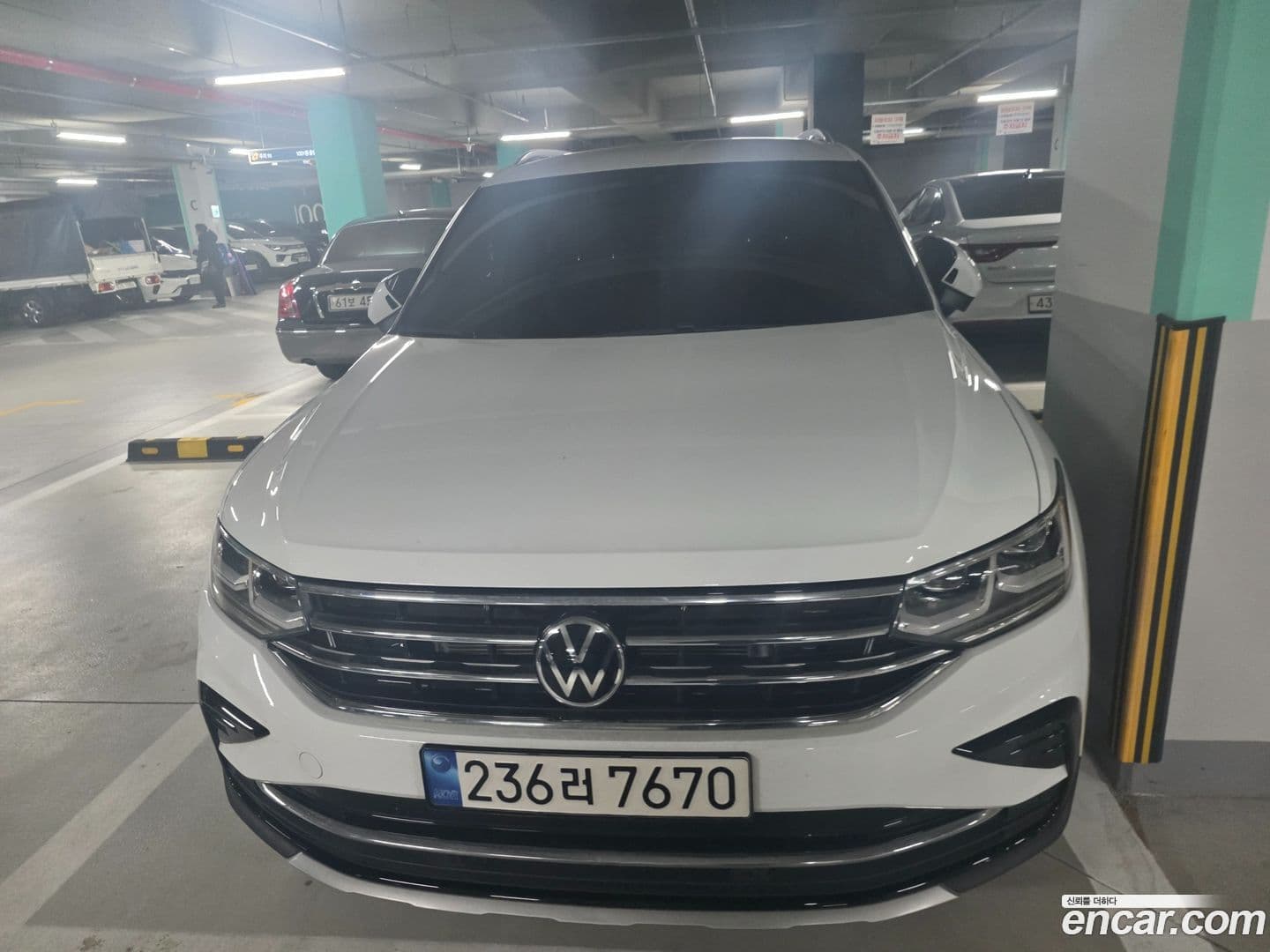 Main__Slider__Photo:Tiguan Volkswagen 2022.1-0