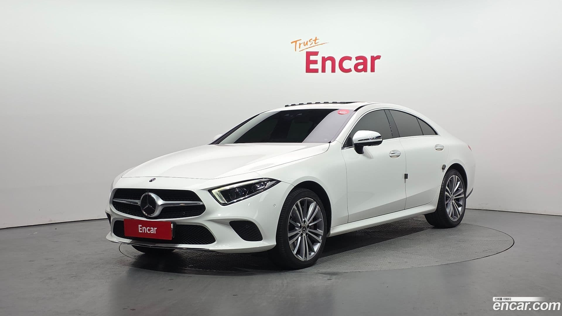 Main__Slider__Photo:CLS-Class Mercedes-Benz 2019.8-0