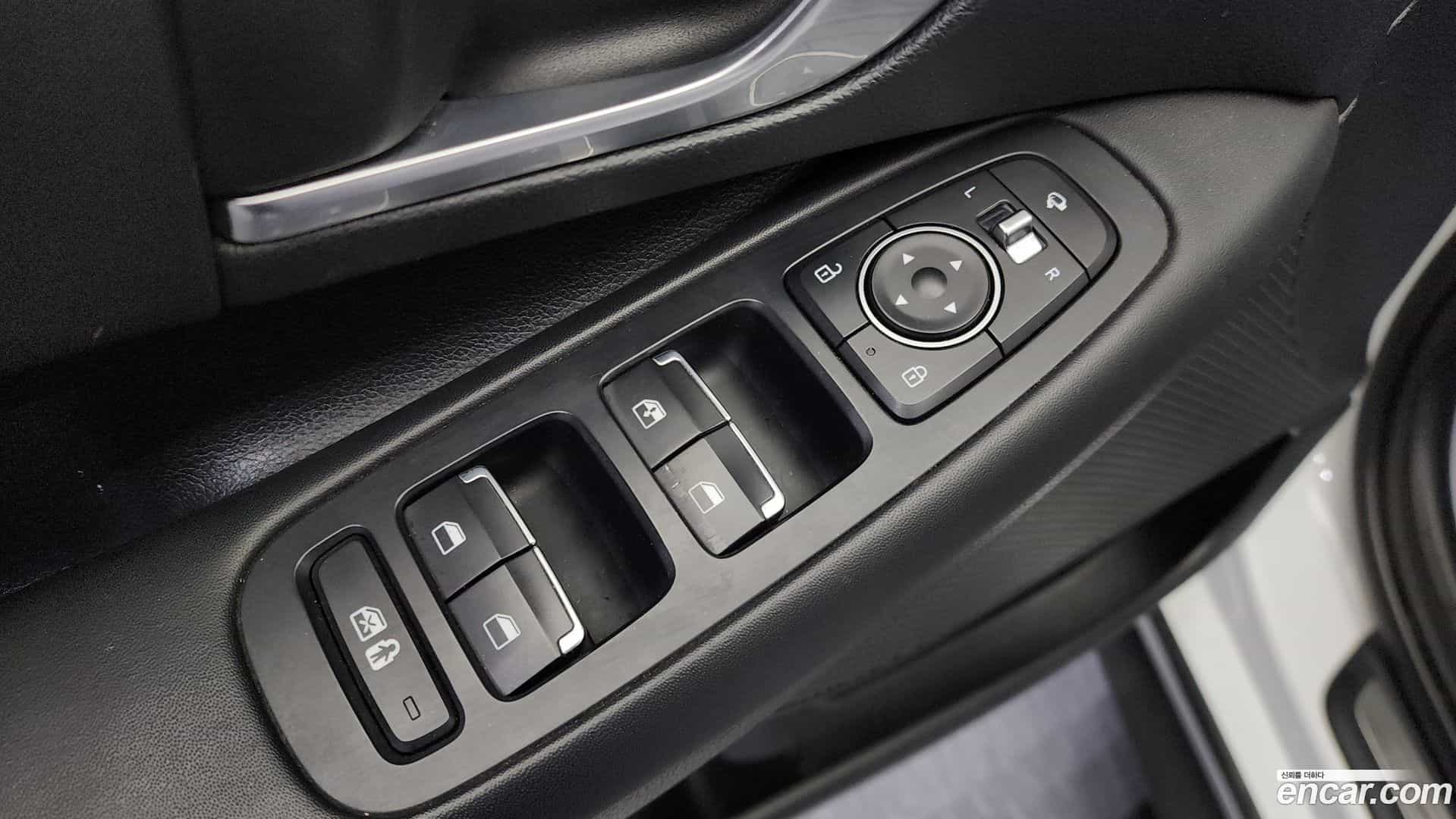 Sonata Hyundai 2019.6-OPTION-018