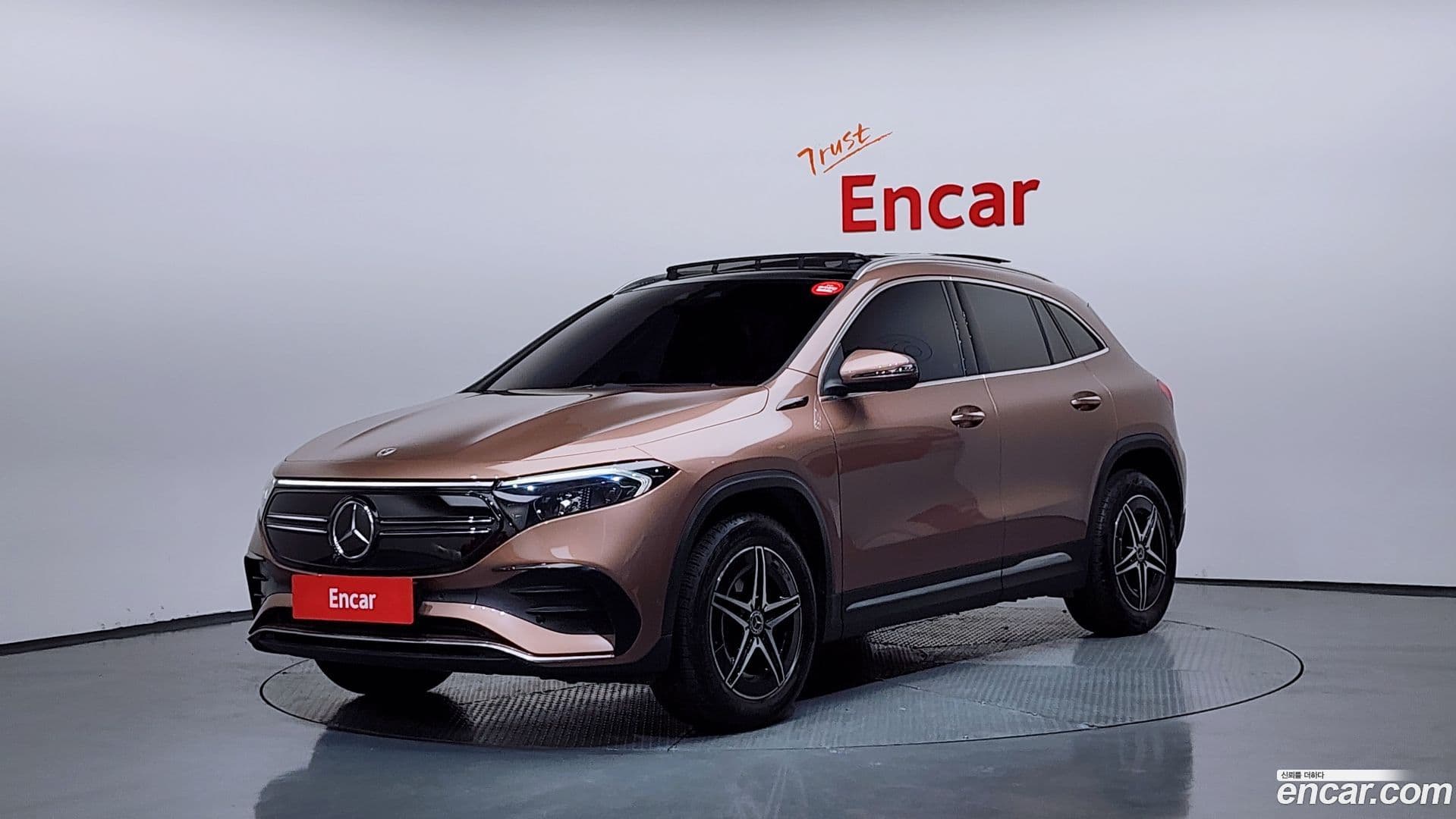 Main__Slider__Photo:EQA Mercedes-Benz 2022.10-0