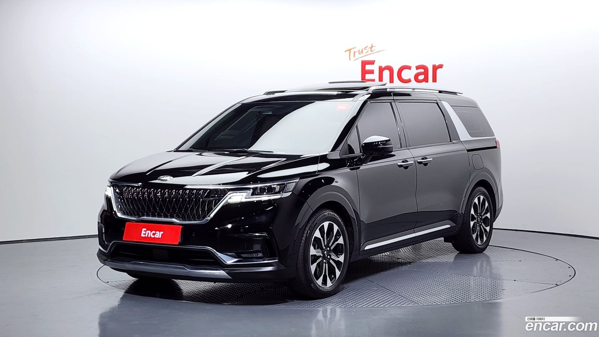 Main__Slider__Photo:Canival Kia 2020.9-0