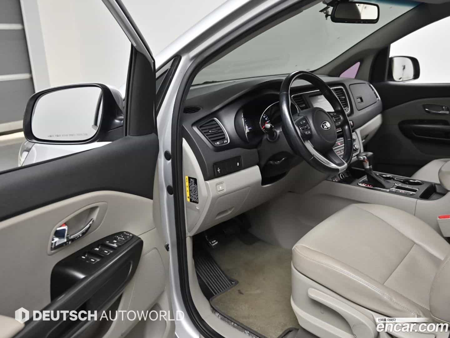 Canival Kia 2019.9-OPTION-015